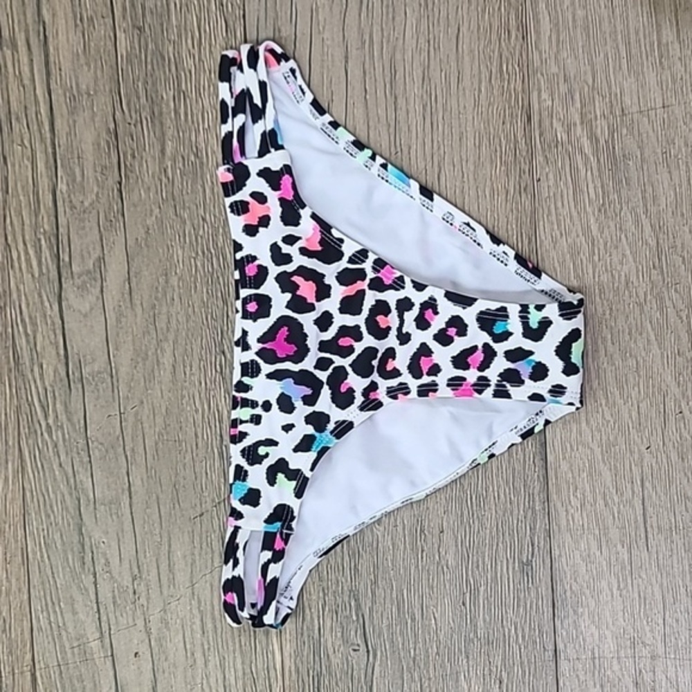 NWOT California Waves Size XS